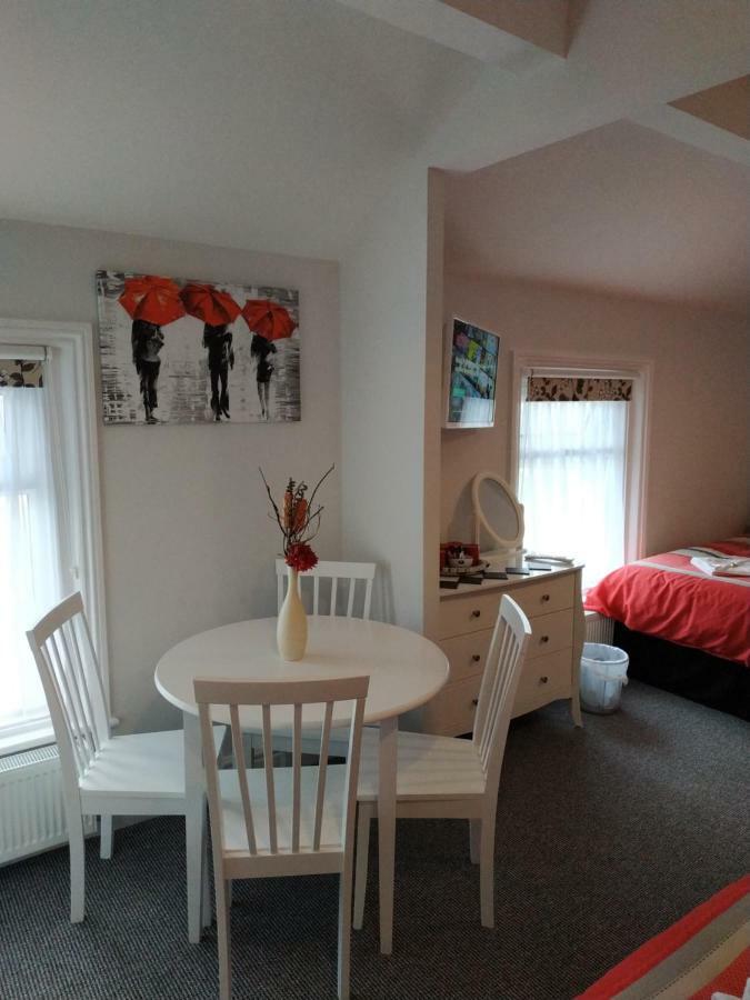 The Castleton Bed and Breakfast Blackpool Eksteriør billede